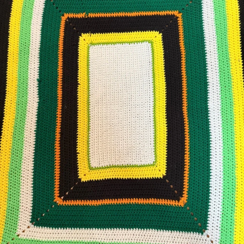 Handmade Crochet Blanket Throw OS Rectangle Colorblock Scalloped Green EUC
